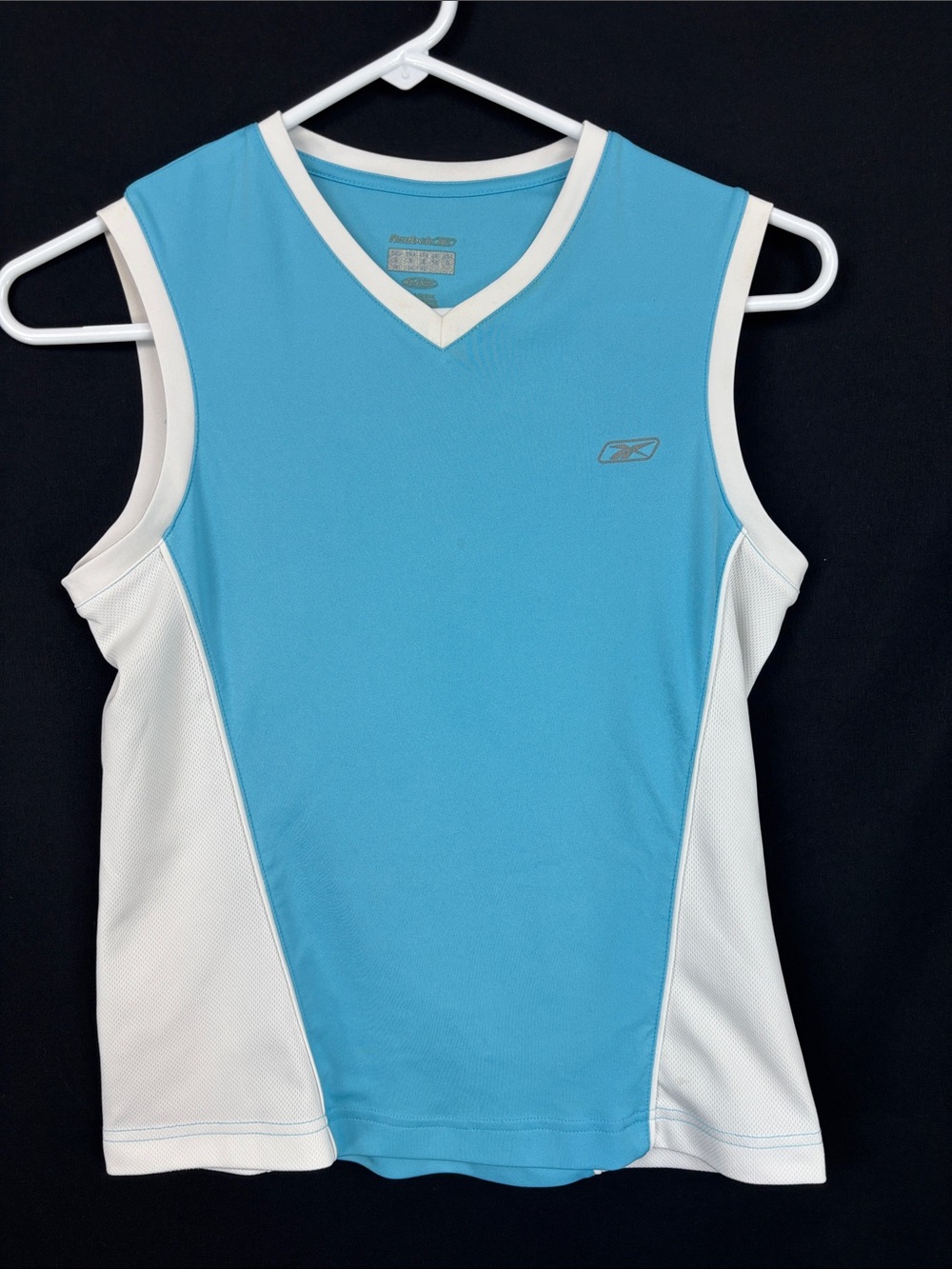 Reebok top - Picture 1 of 5